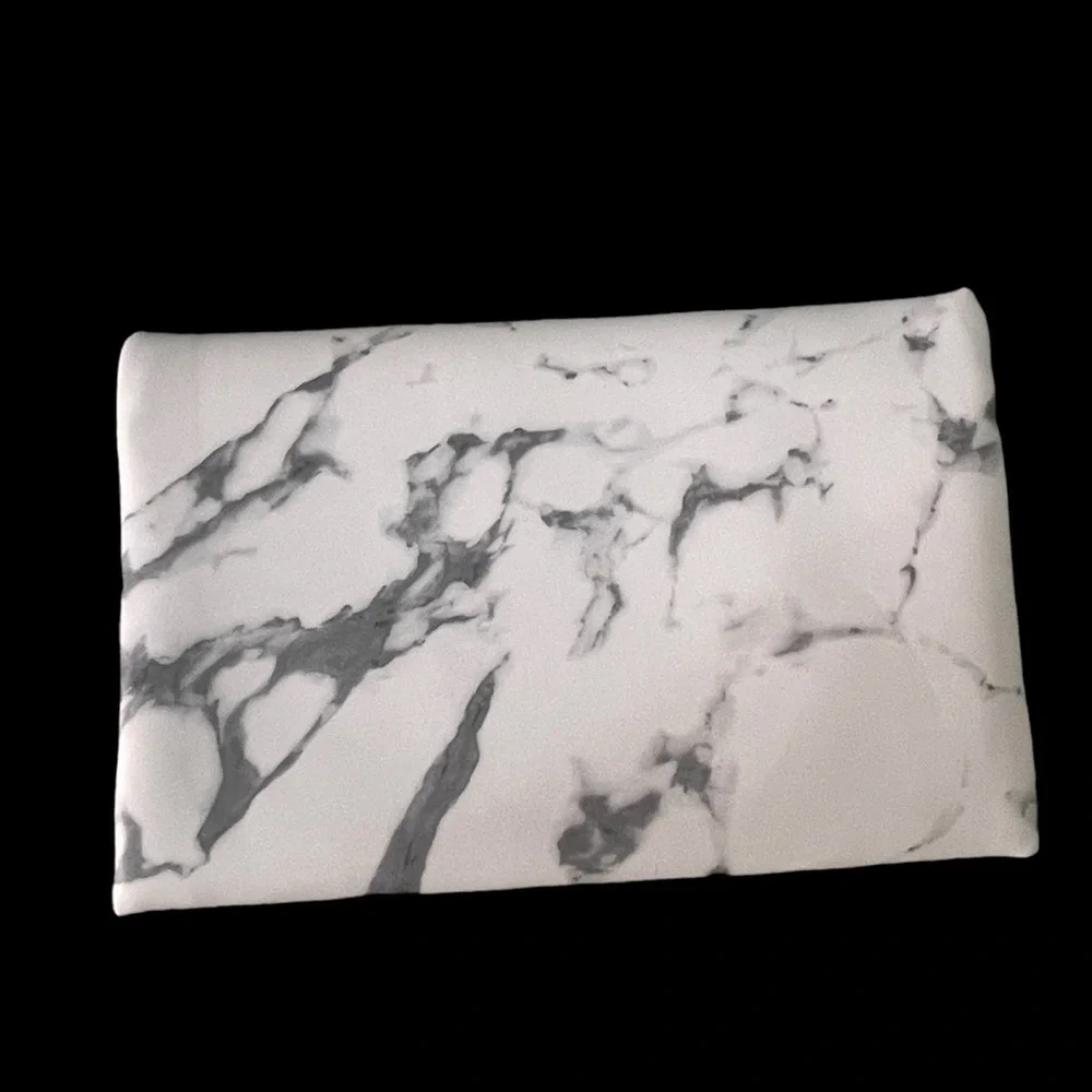 Ipsy Cosmetic Case 7.5